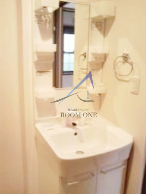 クレールメゾン石神井公園の洗面所|独立洗面台です。