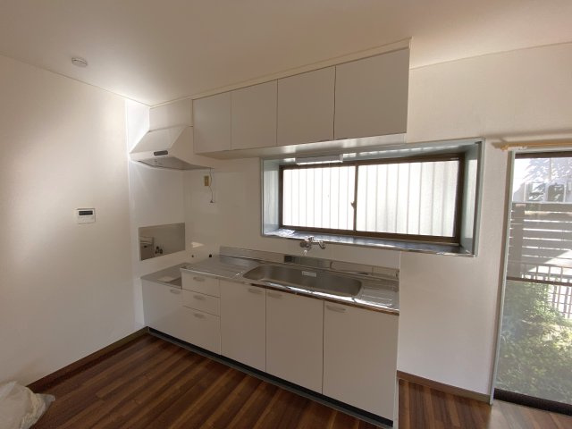 東和貸家のキッチン