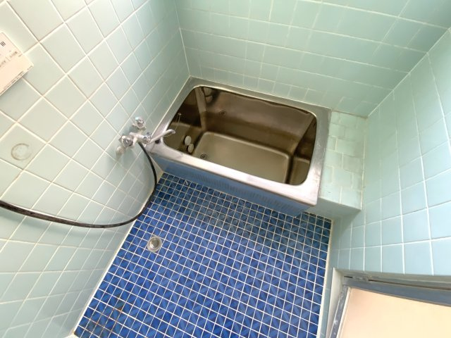 東和貸家の浴室