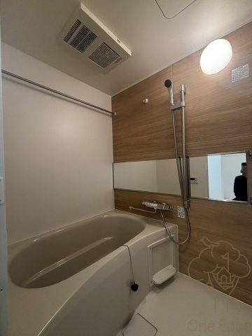 ルフォンプログレ南森町の浴室
