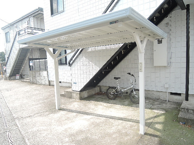 ベルメゾン桜森Ａ・Ｂのその他共用部分|屋根付自転車置場