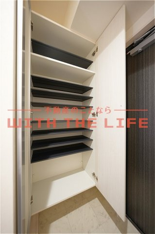 PROUDⅡ花畑（プラウド）【キャッシュバック対象物件】の収納|ちょっとした収納スペースも充実しています