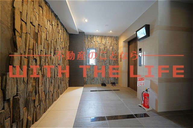 PROUDⅡ花畑（プラウド）【キャッシュバック対象物件】のエントランス|毎日通るエントランスはこのようになっています