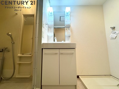 独立洗面化粧台付きでおすすめです！
