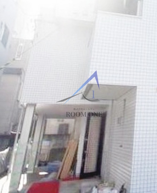 KEN HEIMのエントランス|エントランスです。