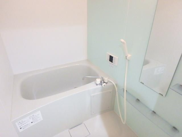 ラヴィータ原町の浴室