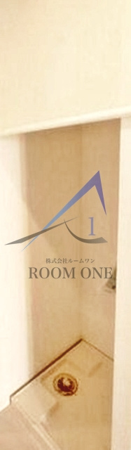 ラフィーネ渋谷本町の設備|洗濯機置き場です。