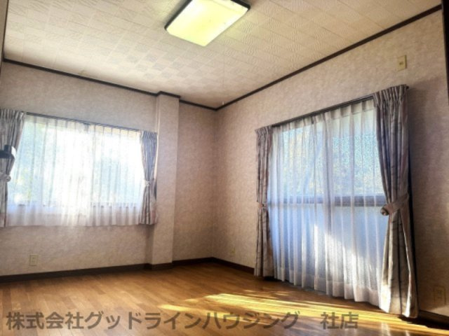 松沢戸建の洋室|1階北側洋室