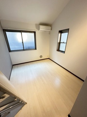 【居間・リビング】 | レイディアンス安浦 | 2面採光で明るい室内♪