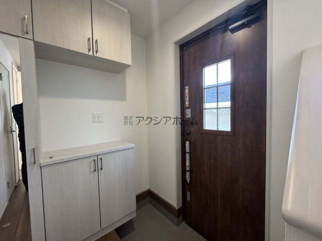 東村山市秋津町4丁目・全7棟　新築一戸建　3号棟の玄関