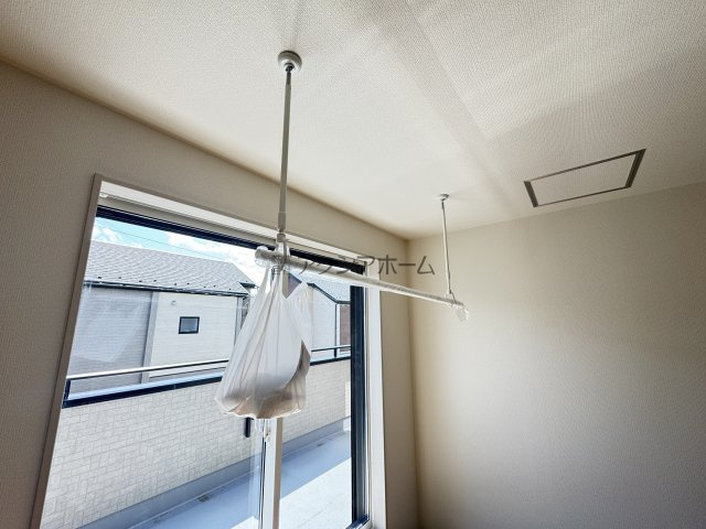 東村山市秋津町4丁目・全7棟　新築一戸建　3号棟の設備|室内物干し