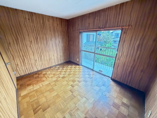 【洋室】 | 2階　洋室☆