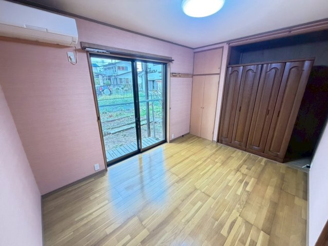 【設備】 | 1階 洋室②☆