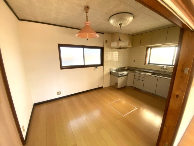 藤竹借家の居間・リビング