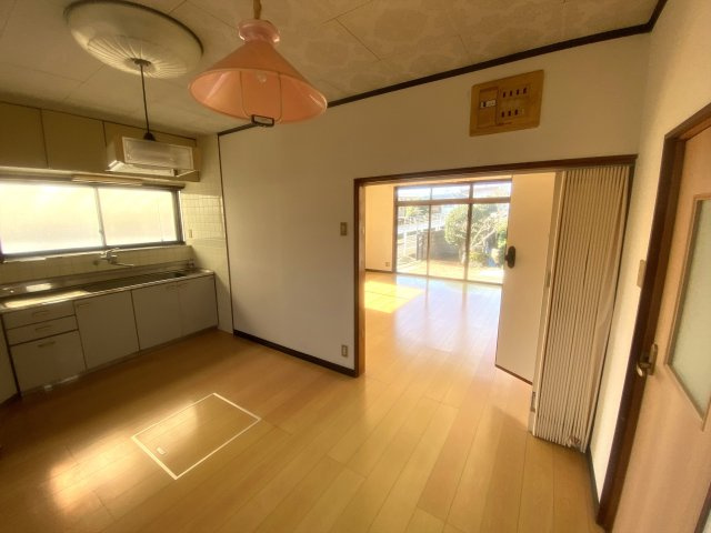 藤竹借家の居間・リビング