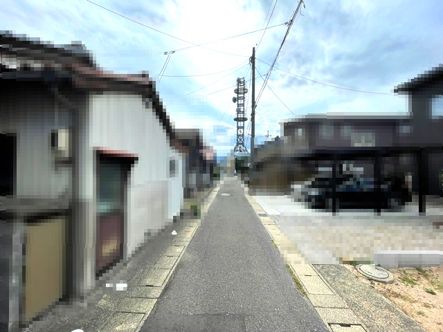 敦賀市三島町二丁目44坪土地の前面道路含む現地写真