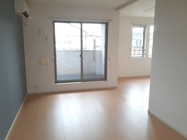 アンジュ　錦の居間・リビング|使いやすい居間です