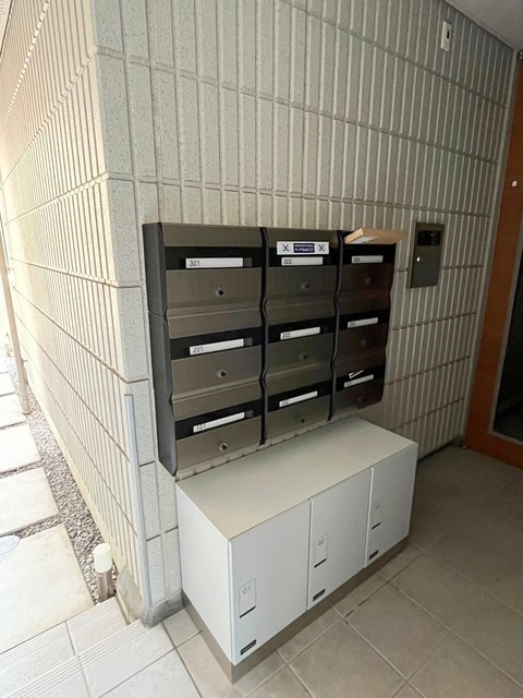 ＫＪフォレストのその他共用部分|宅配ＢＯＸ