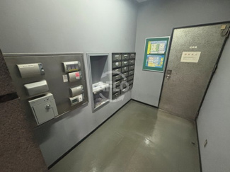 【その他共用部分】 | 堺筋トラストビル | 堺筋トラストビル　郵便ポスト