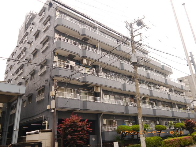 【外観】 | 大山コーポサンキョウ | 洗練された印象の外観で訪れる人の記憶にも残るスタイリッシュな邸宅。