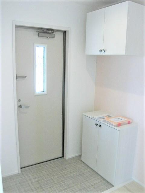 都部戸建貸家　Ｄ棟の玄関|玄関