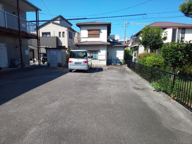 アメニティパレスの駐車場
