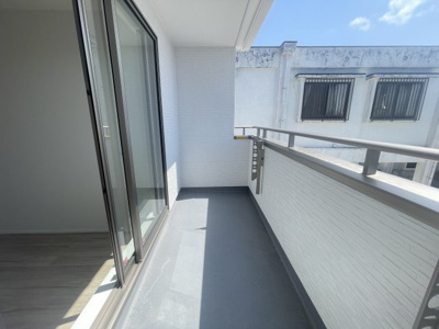 【バルコニー】 | 読谷村上地（全3棟） | ※同仕様写真です