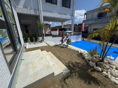 【駐車場】 | 読谷村上地（全3棟） | C号棟　並列駐車2台完備♪