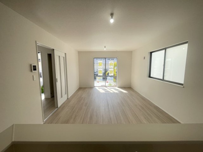 【居間・リビング】 | 読谷村上地（全3棟）B・C号棟 | C号棟　LDK16帖♪