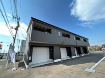 プレミアムガレージ陽東の画像