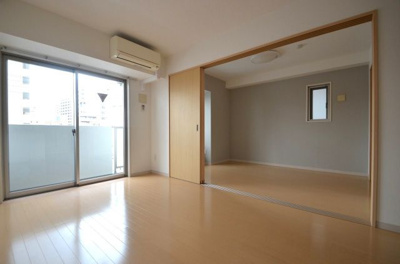 【内装】 | iZAMi