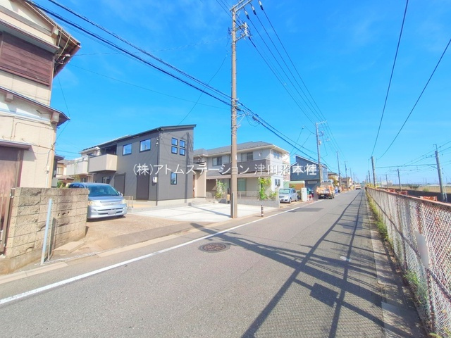 【前面道路含む現地写真】 | アトムセレクト船橋市旭町３期１棟　１号棟