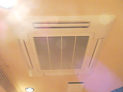 【設備】 | 北野坂沿い