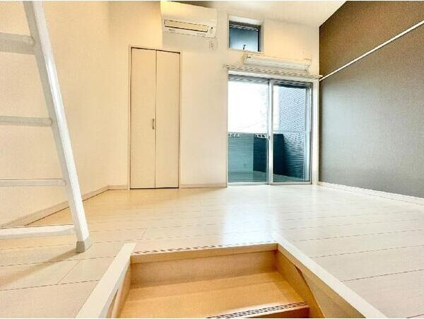 フェニックスの内装