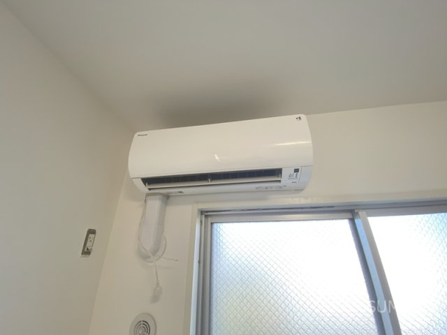 セレーノ大宮A棟の設備|6.0帖洋室エアコン