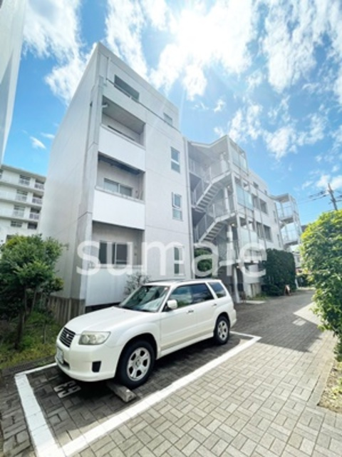 セレーノ大宮A棟の外観|閑静な住宅街