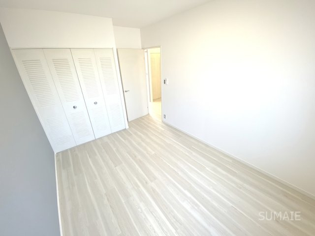 セレーノ大宮A棟の洋室|6.0帖洋室これから綺麗になります！