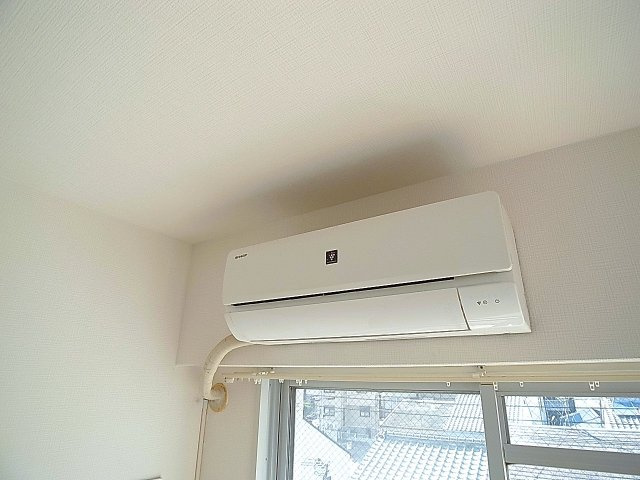 グランディール夢野の設備|リビングにエアコン付いてます