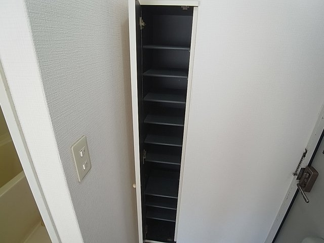 グランディール夢野の玄関|玄関にはシューズBOXも有ります