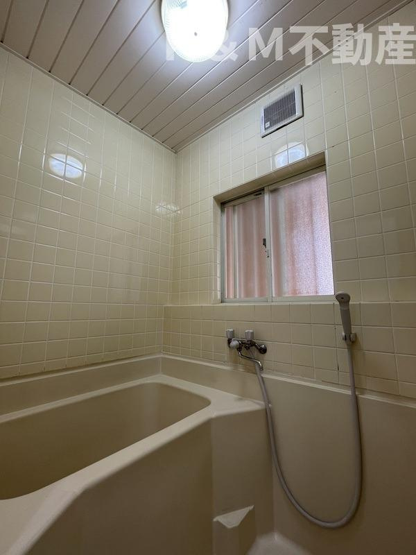 ロイヤル流山の浴室|コンパクトで使いやすいお風呂です