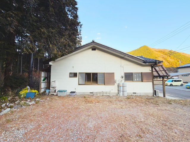 セルフクリーニング済♪鹿沼市板荷中古住宅の外観