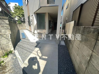 【エントランス】 | 落ち着いたエントランスです