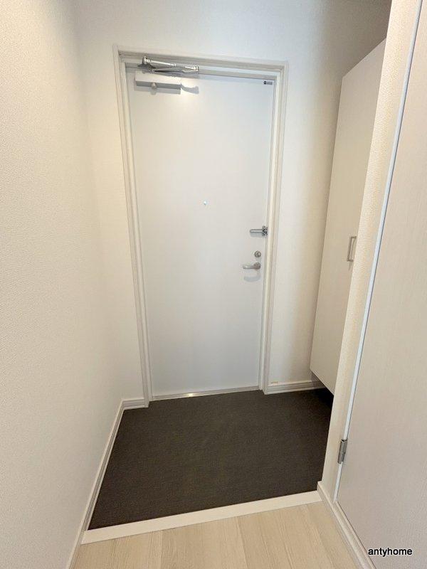 アリビラ鶴橋　仲介手数料無料の玄関