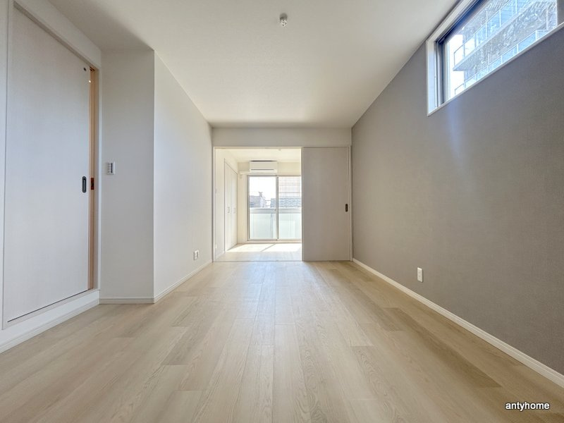 アリビラ鶴橋　仲介手数料無料の居間・リビング