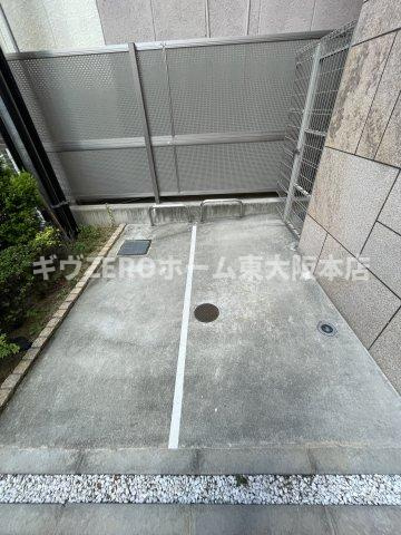 アクアプレイス上本町の駐車場