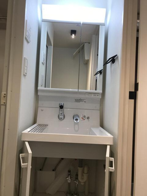 【洗面所】 | フィリップ大島 | 写真は同類の部屋で実物とは異… 