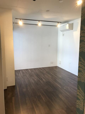 【居間・リビング】 | フィリップ大島 | 写真は同類の部屋で実物とは異… 