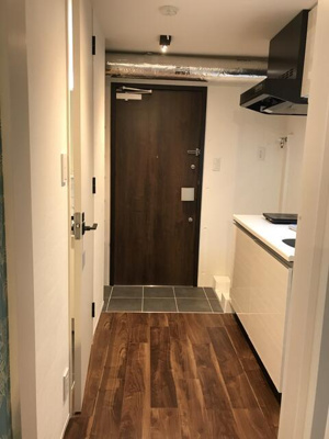 【玄関】 | フィリップ大島 | 写真は同類の部屋で実物とは異… 