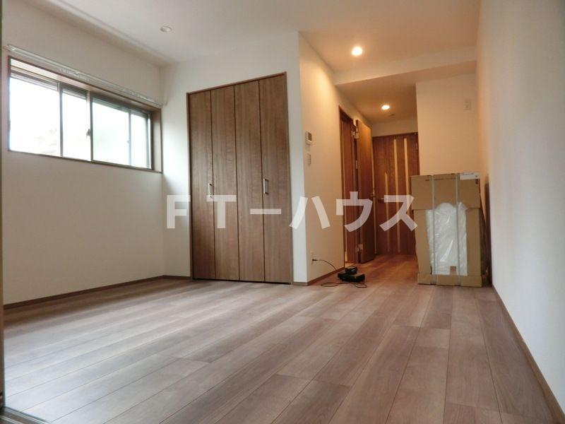 グレアス船橋の居間・リビング