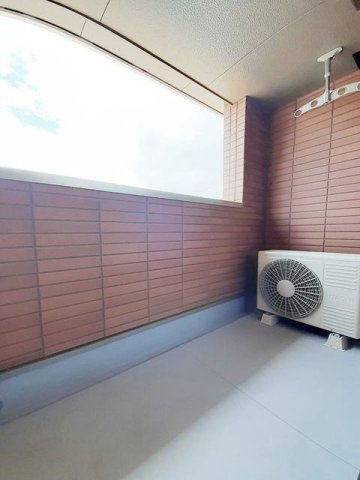 グラン・ソレイユのバルコニー|外からの目が気にならないバルコニーで洗濯物が干せます